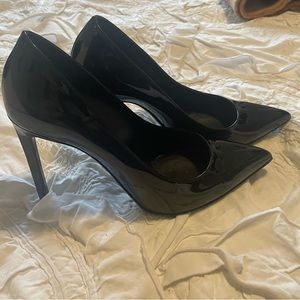 Saint Laurent patent leather pumps size 38 (us 8)